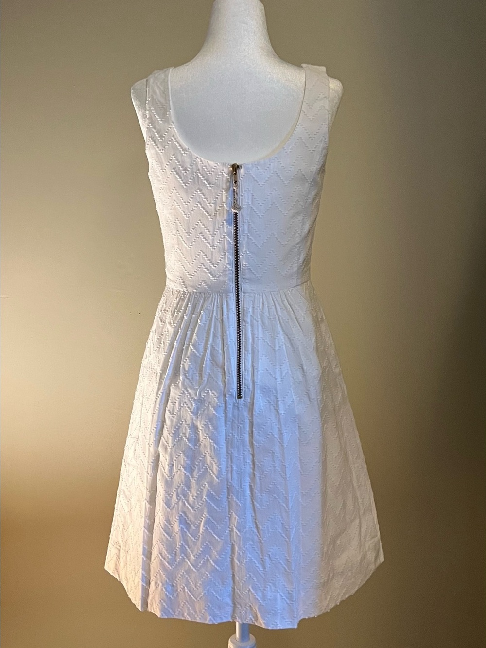 Vineyard Vines White Eyelet Dress - Picture 6 of 8